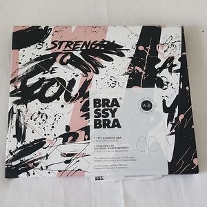 Brassy Bra Black Adhesive Nipple Cover A B New in Box